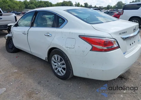 2014 Nissan Altima 2.5/2.5 S/2.5 Sl/2.5 Sv z USA, uszkodzony, nr VIN 1N4AL3AP8EN337458